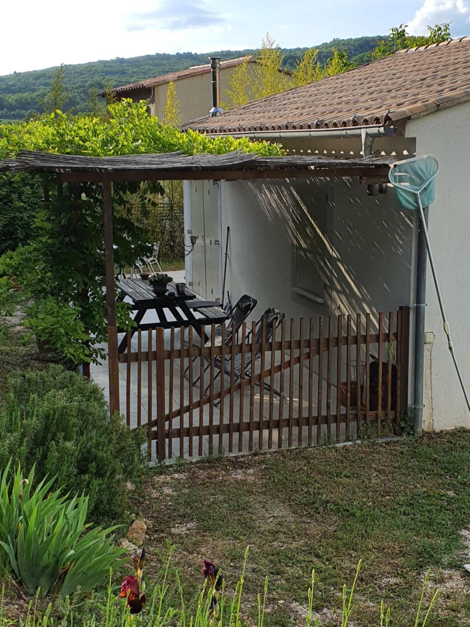 Gite Hanna En Luberon - Le Boisset De St Martin De Castillon Saint-Martin-de-Castillon Exterior foto